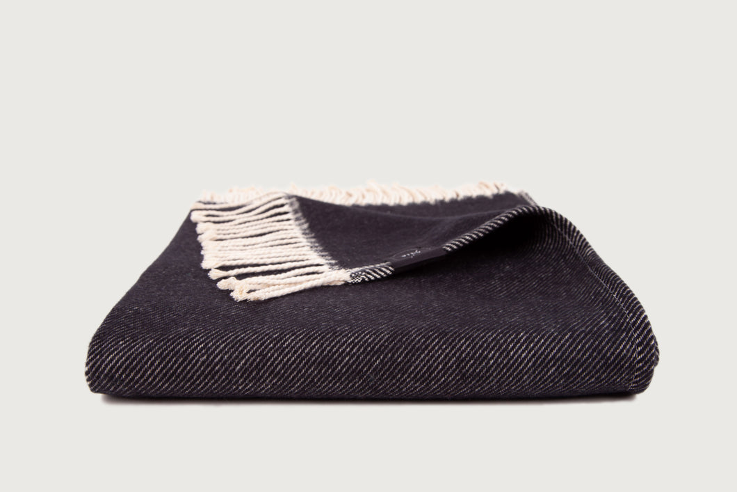 Broken Twill Throw & Blanket — Pure Cotton