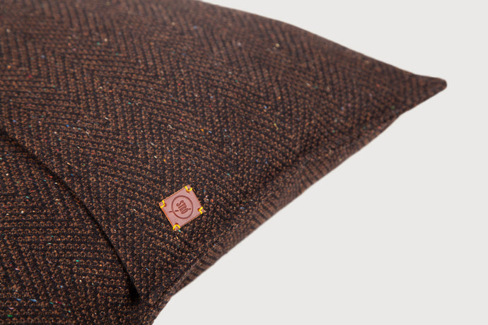 1976 Vintage Cushion Cover — Vintage Woollen Fabrics