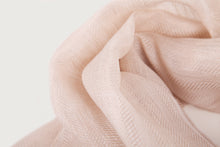 Carregar imagem no visualizador de galeria, Herringbone Shawl - Linen