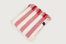 Carregar imagem no visualizador de galeria, Striped Throw - Costa Nova